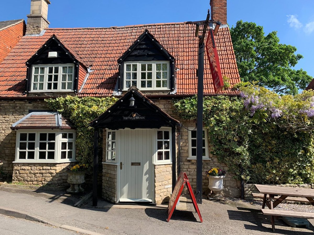 Fox & Hounds